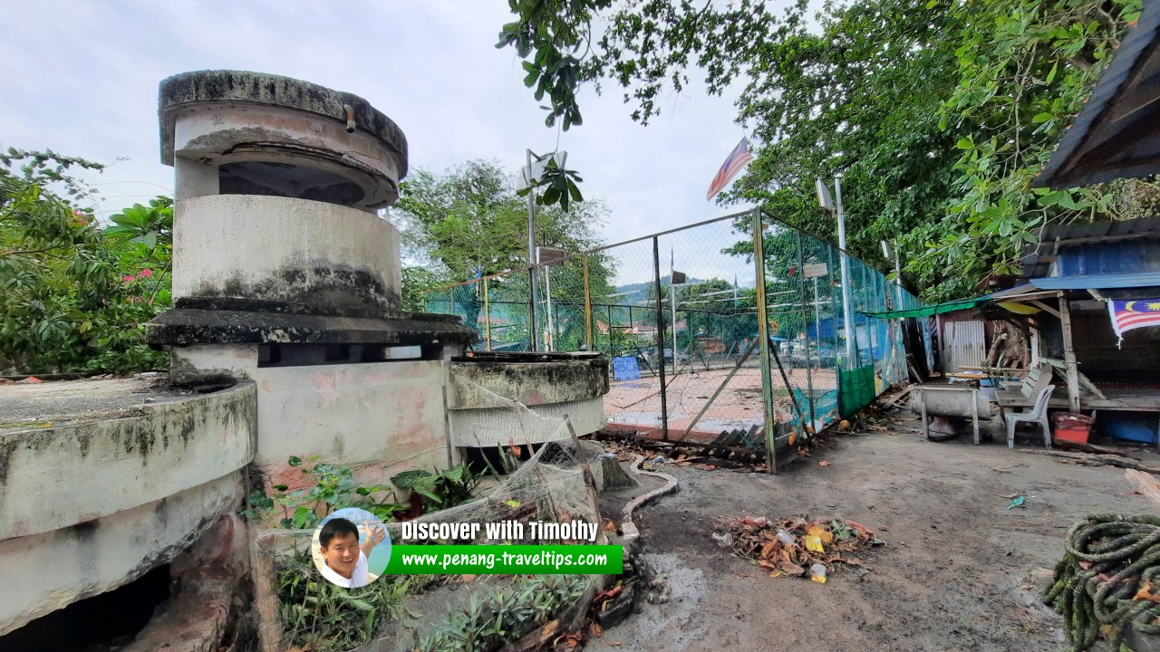 Teluk Kumbar Coastal Pillbox