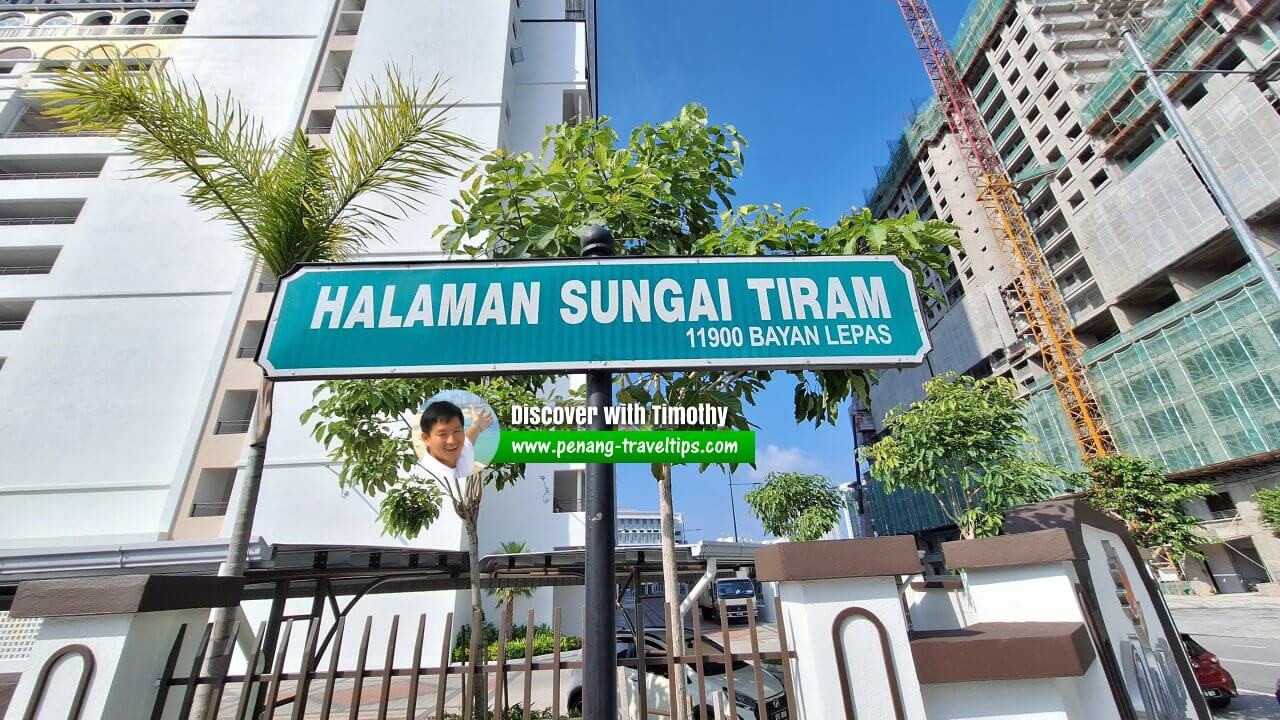 Halaman Sungai Tiram roadsign