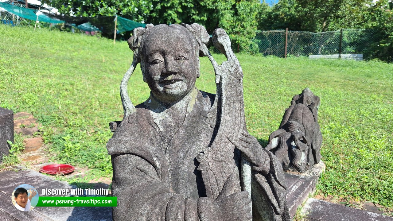 Kapitan Chung Keng Quee's Tomb