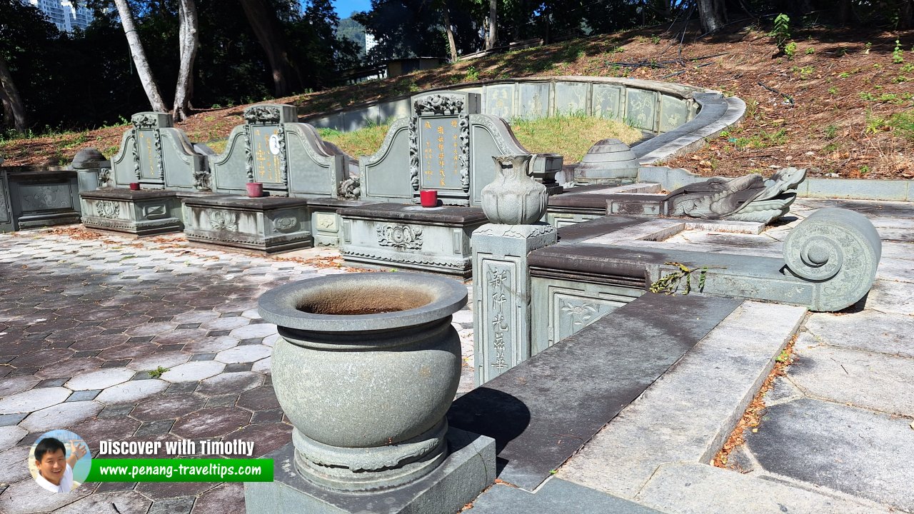 Kapitan Chung Thye Phin's Tomb