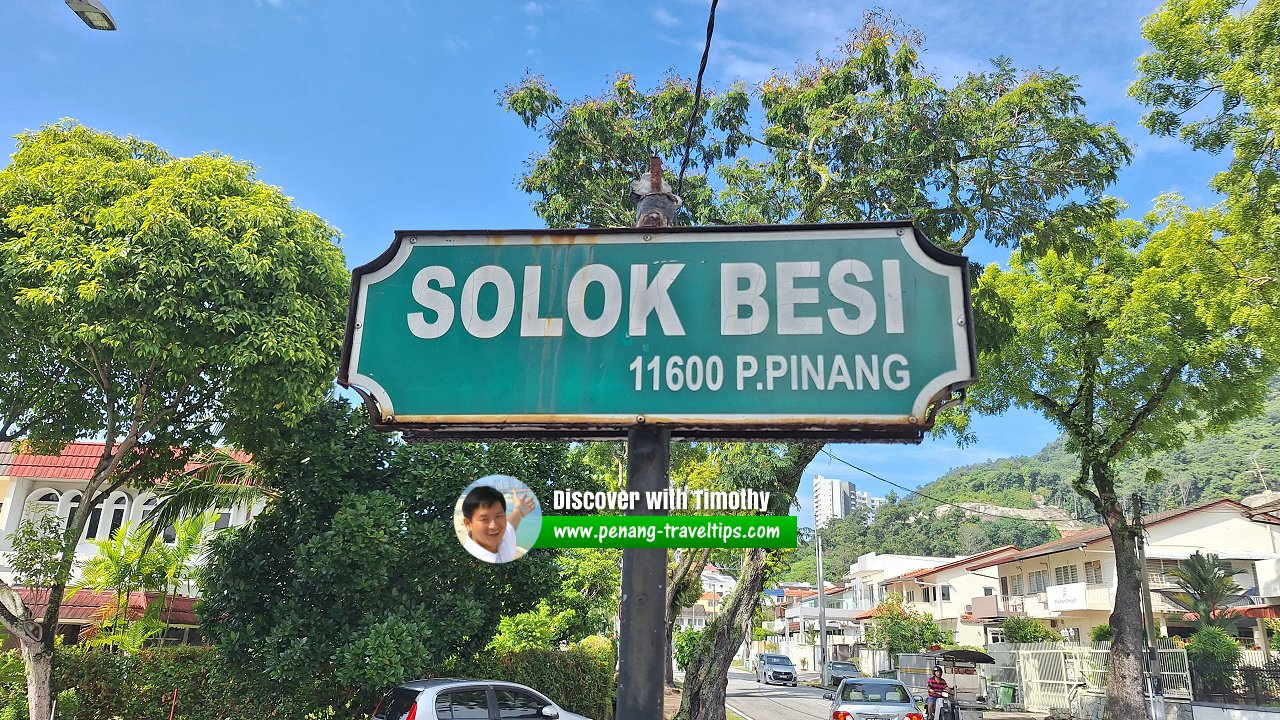 Solok Besi roadsign