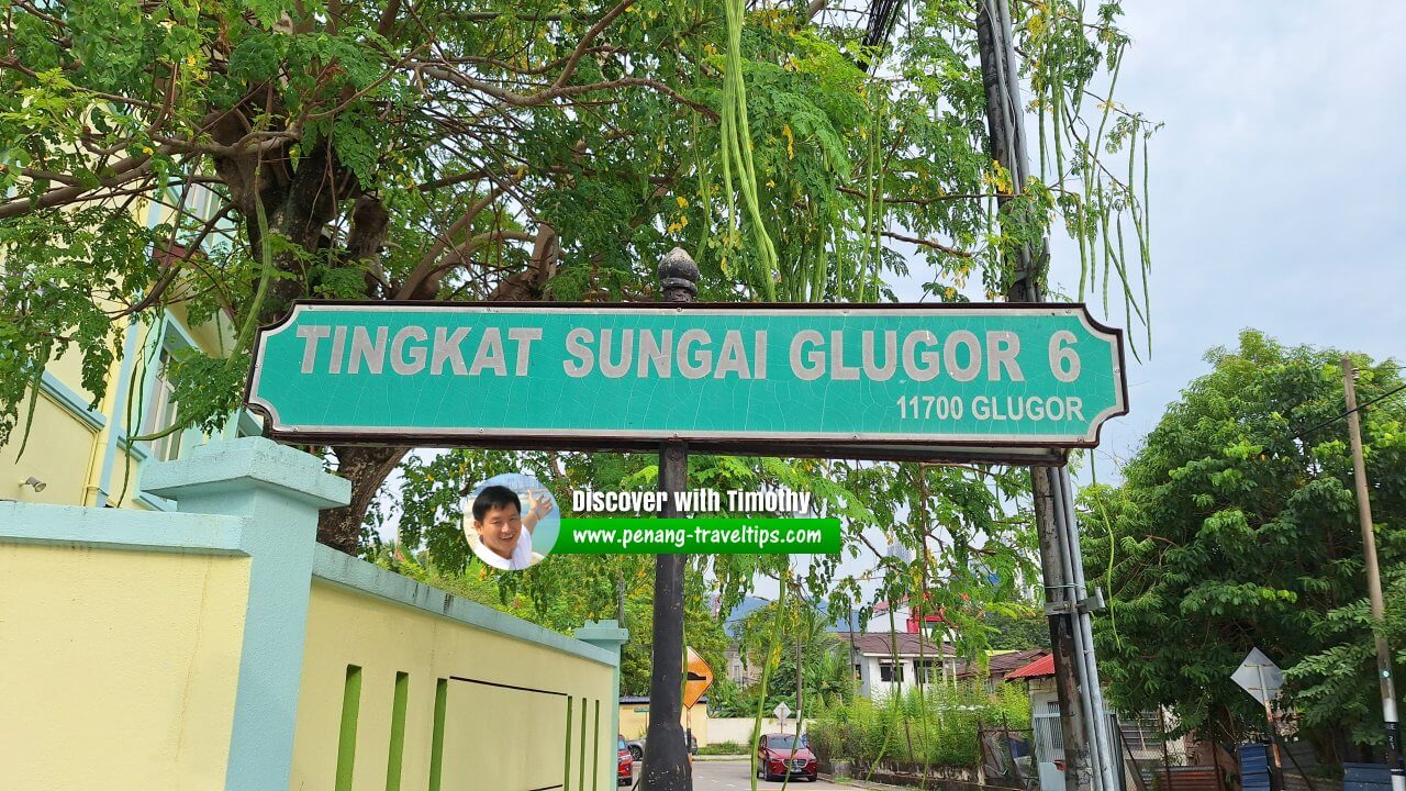 Tingkat Sungai Glugor 6 roadsign