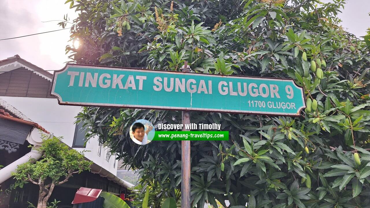 Tingkat Sungai Glugor 9 roadsign