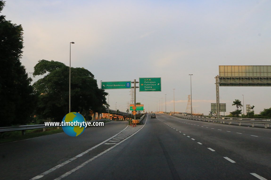 Sungai Besi Expressway (E9)