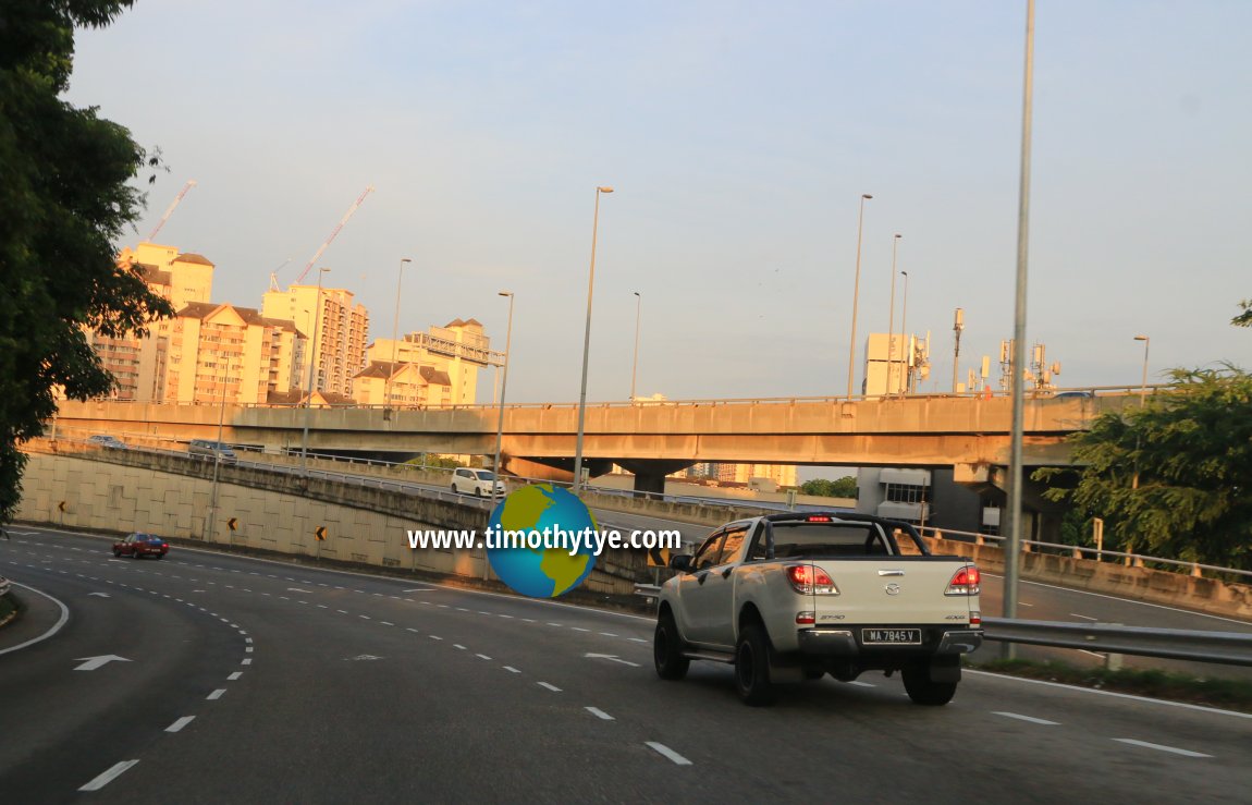 Sungai Besi Expressway (E9)