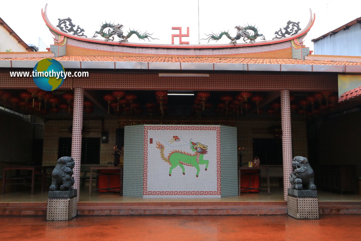 Muar Nan Hai Fei Lai Temple