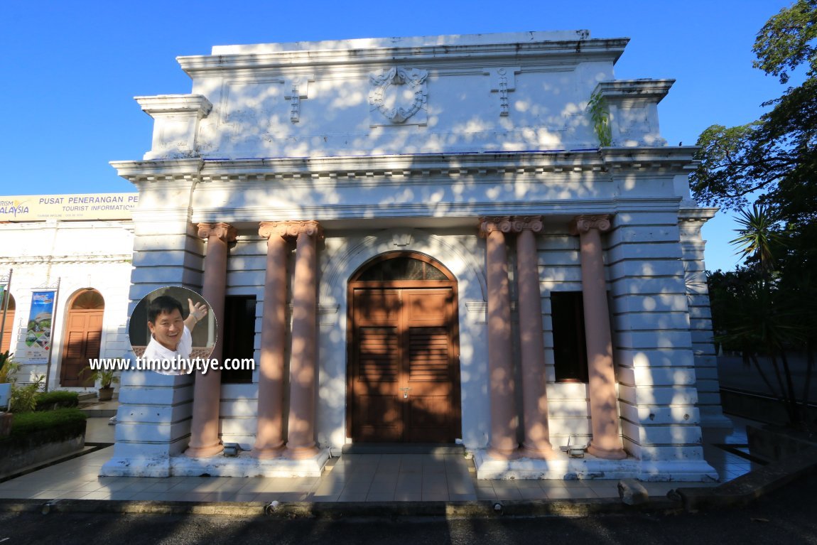 Dappled sunlight on the Alor Setar Tourist Information Centre