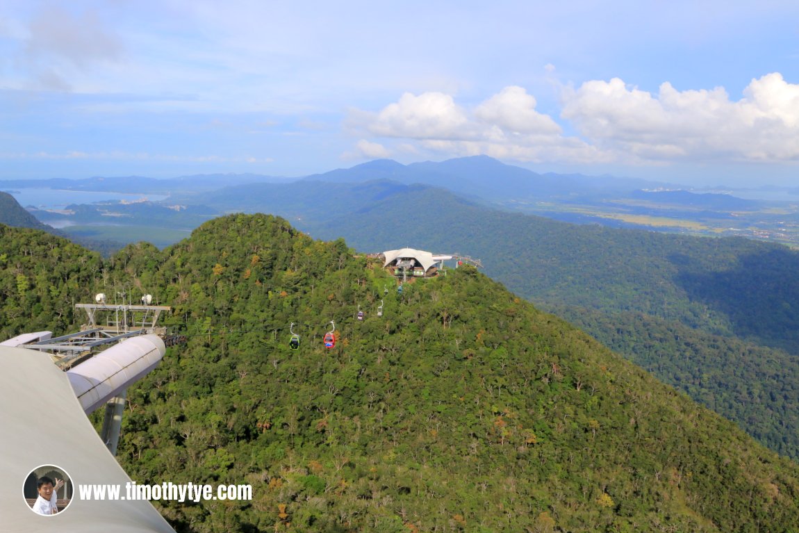 Craggy peaks of Gunung Machincang