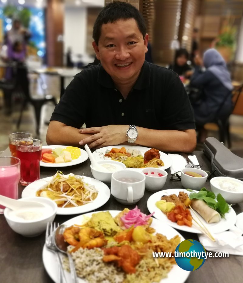 CS Cafe, Cinta Sayang Resort