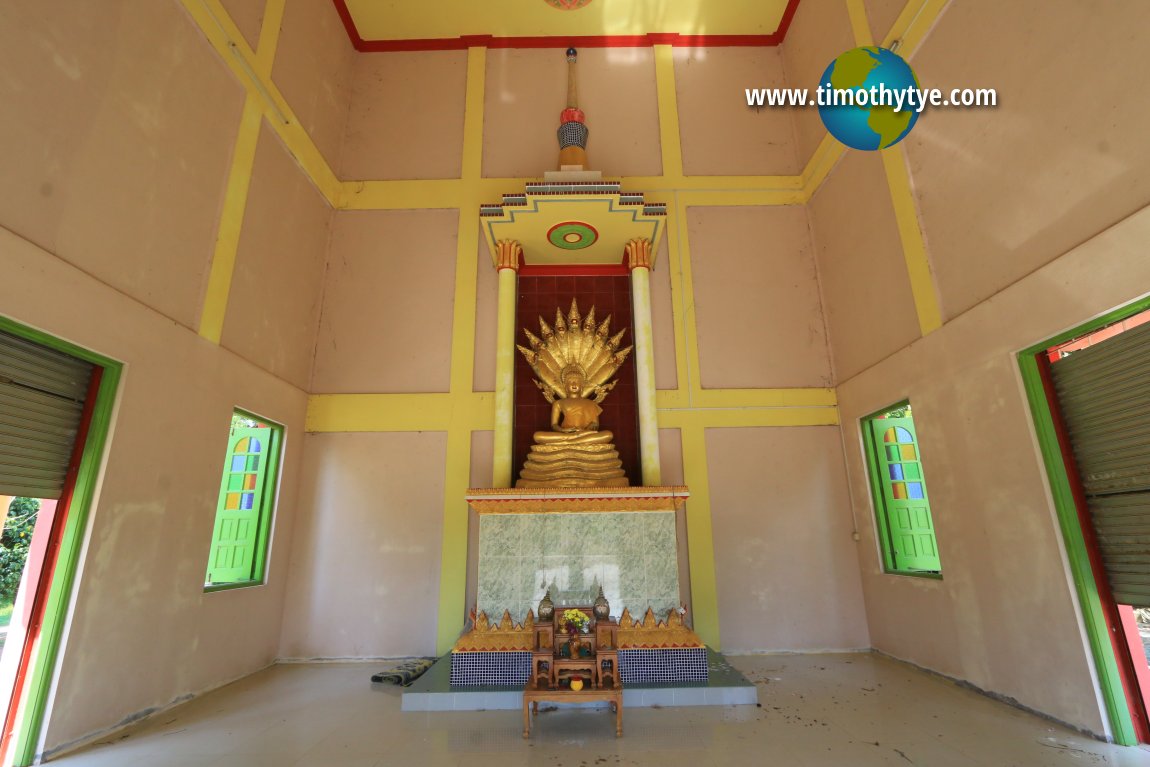 Phra Vicaranayanmuni's Stupa, Wat Uttamaram