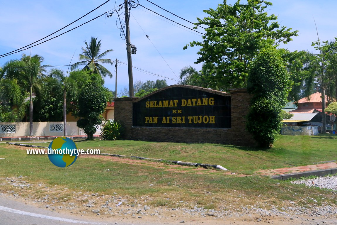 Pantai Sri Tujoh, Tumpat