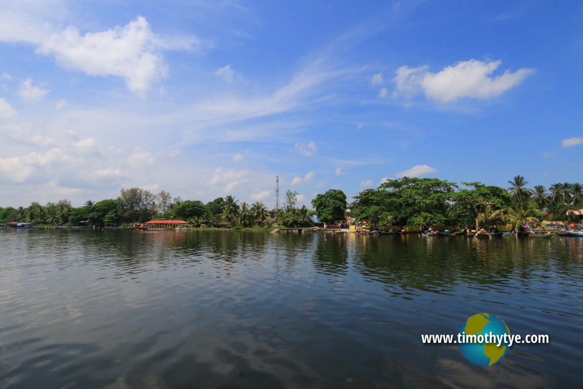 Pantai Sri Tujoh