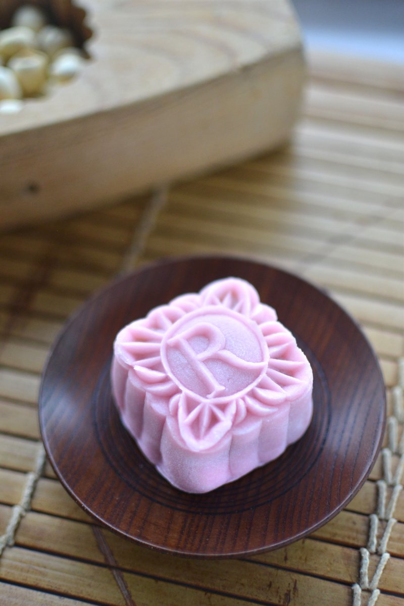 Renaissance Kuala Lumpur Mooncakes