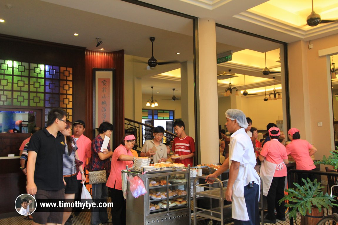 Foh San Dim Sum Restaurant, Ipoh, Perak