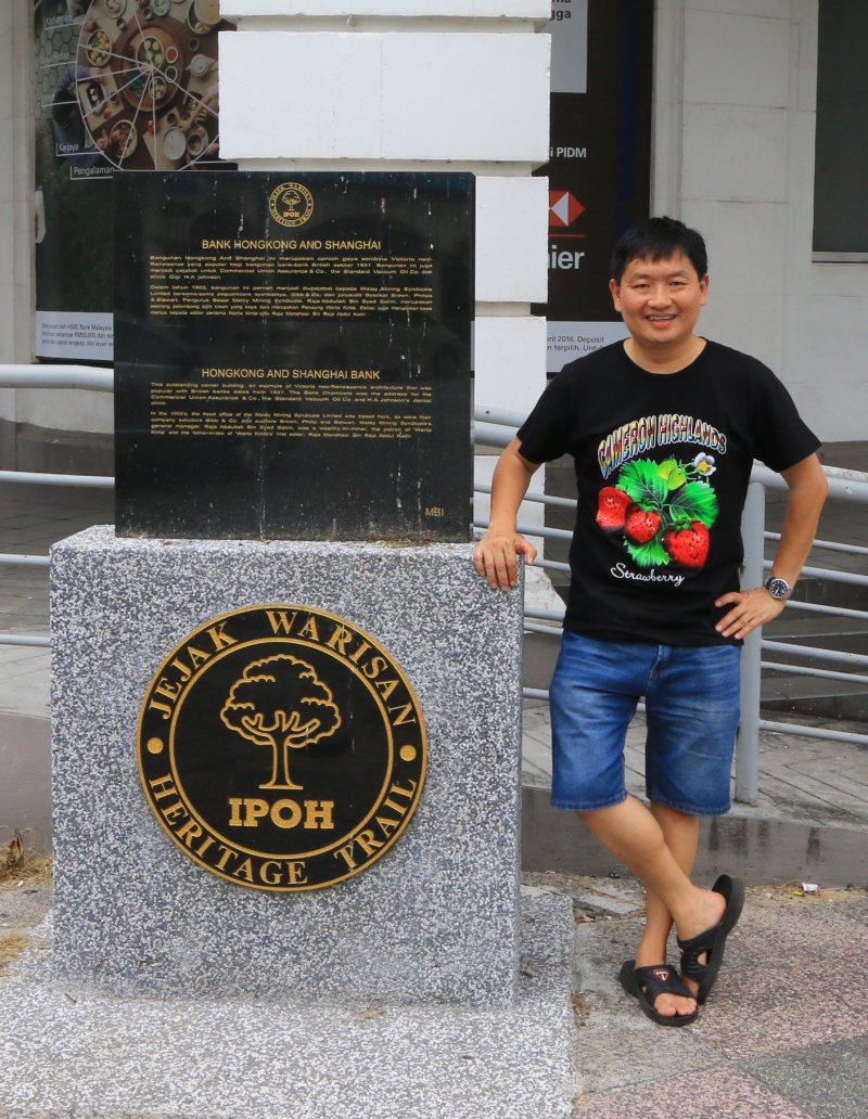 Heritage sigh in front of HSBC Building, Ipoh