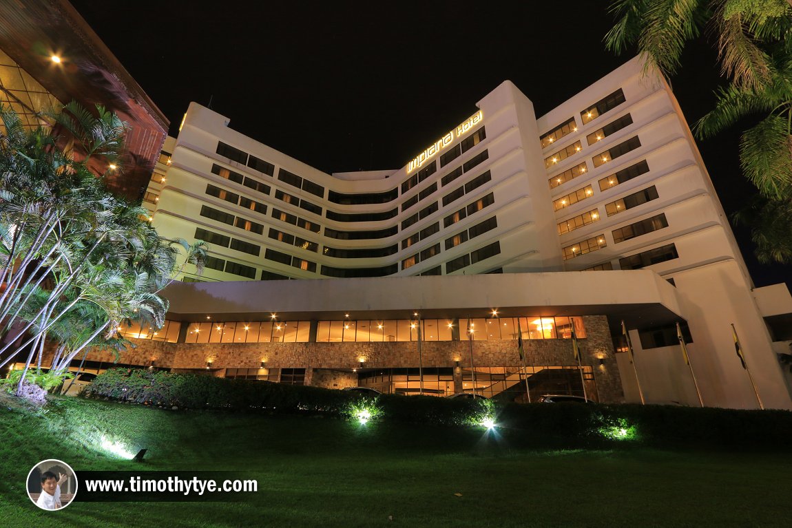 Night view of Impiana Hotel Ipoh