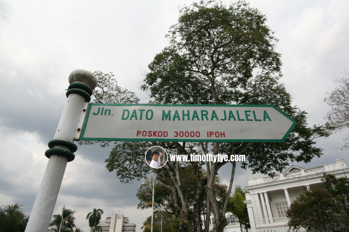 Jalan Dato Maharajalela roadsign