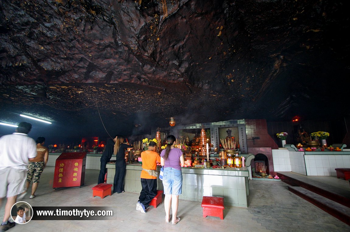 Ling Sen Tong Cave Temple, Ipoh