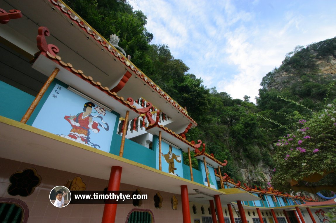 Ling Sen Tong Cave Temple, Ipoh