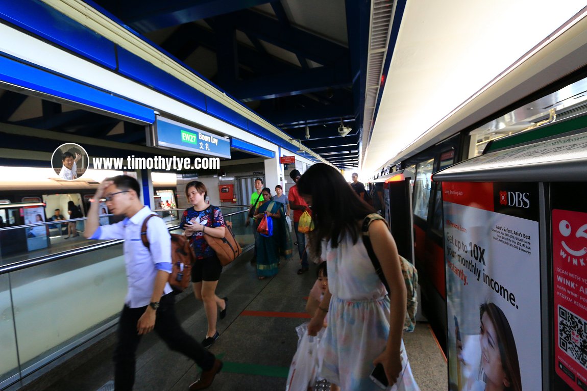 Boon Lay MRT Station