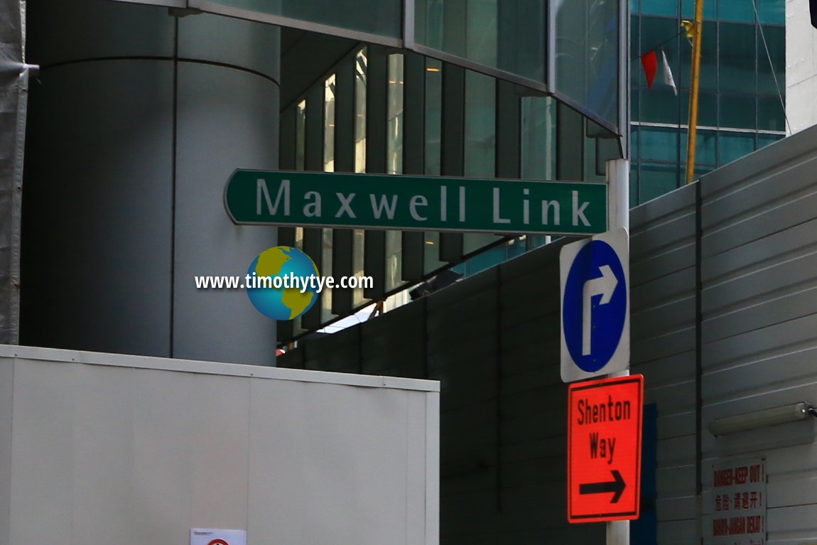 Maxwell Link roadsign