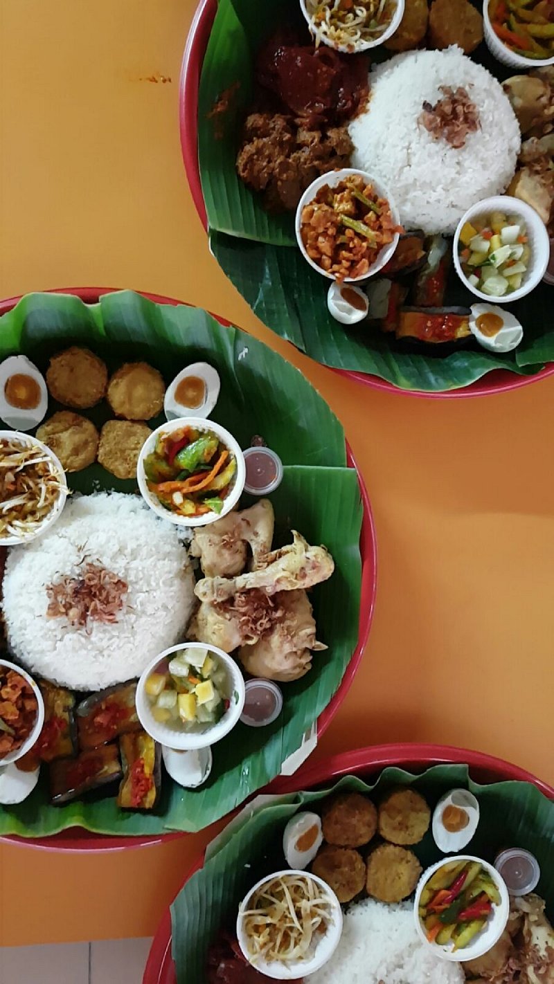 Enak Nasi Ambeng