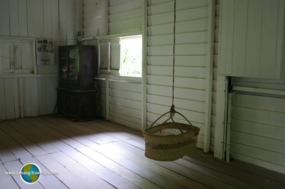 Babycot, Chinese Farm House