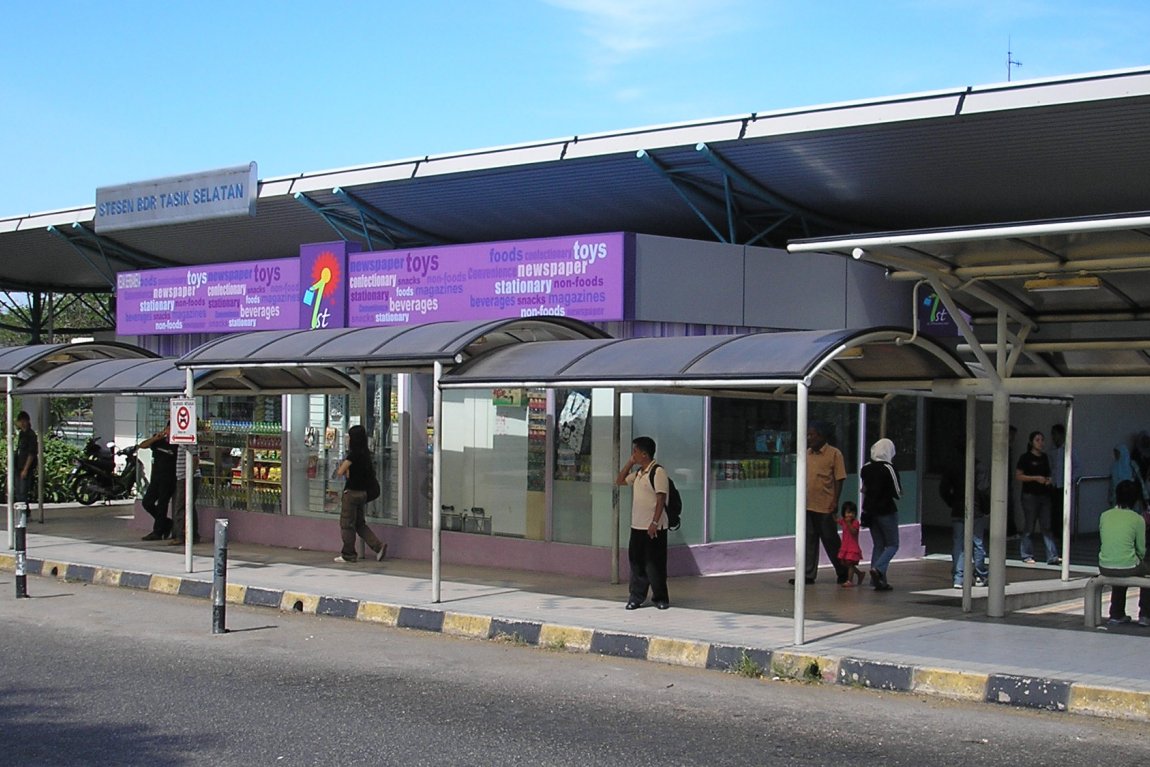 Bandar Tasik Selatan LRT Station