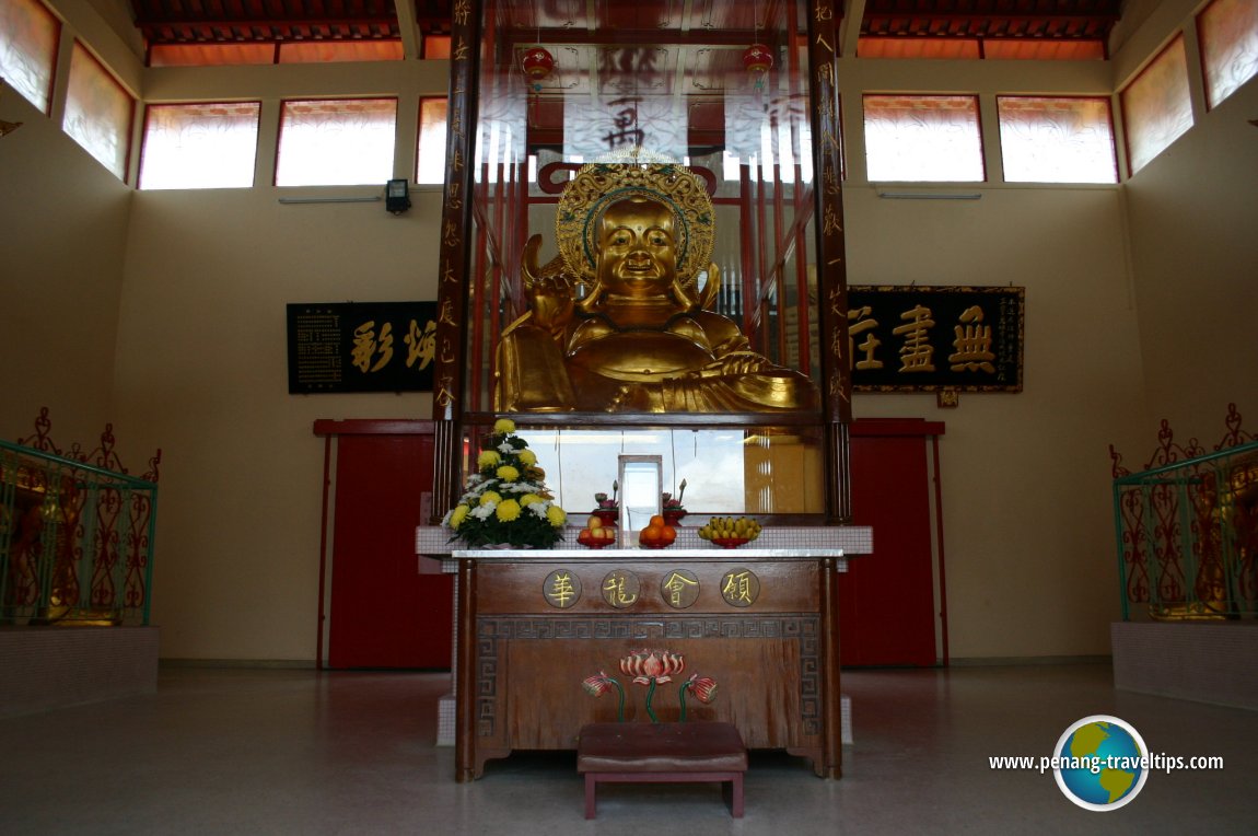 Sam Poh Temple