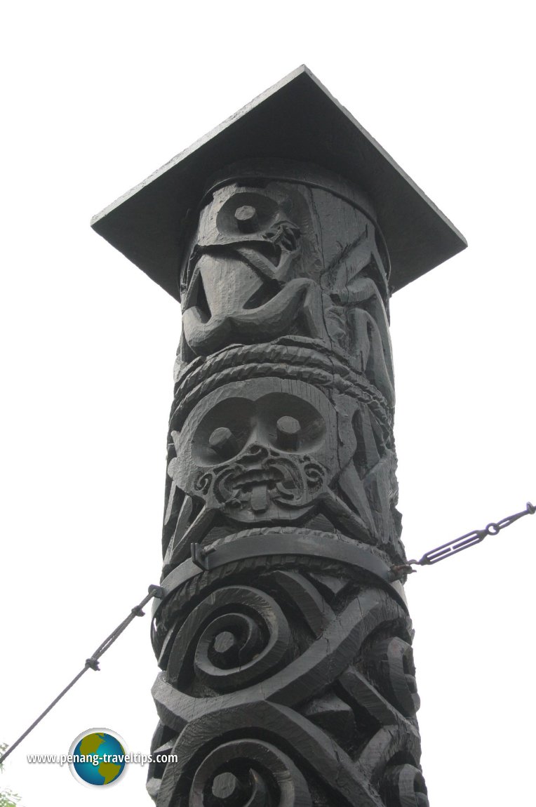 Sarawak Burial Pole