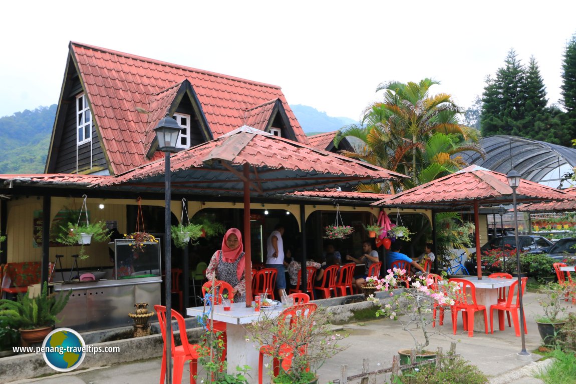 Gerai Makanan dan Minuman Kak Yah, Habu