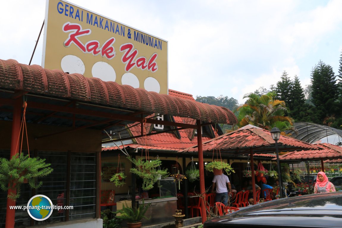 Gerai Makanan dan Minuman Kak Yah, Habu