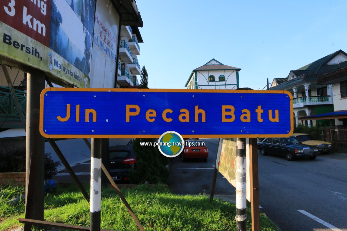 Jalan Pecah Batu road sign