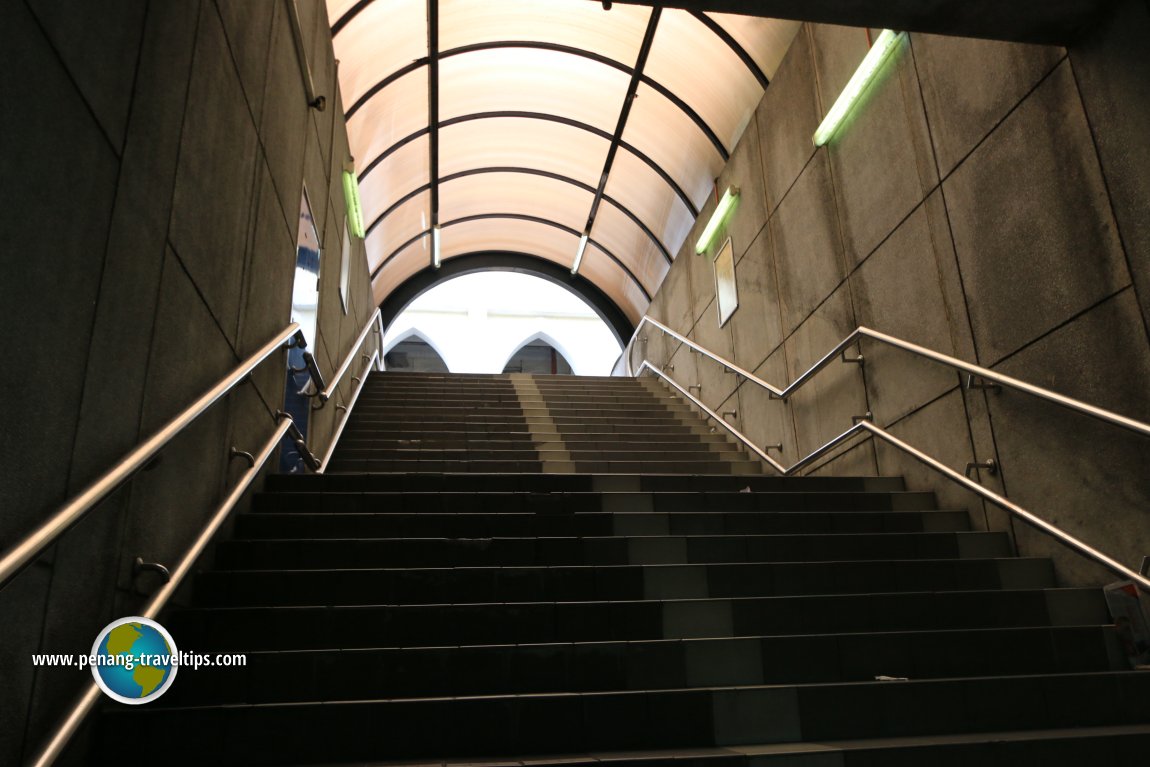 Jalan Sultan Hishamuddin Pedestrian Tunnel