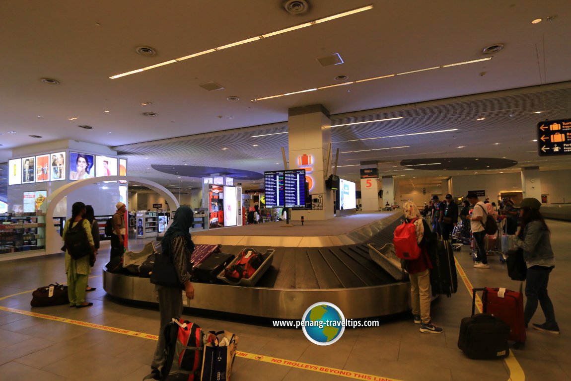 Baggage carousel at KLIA2