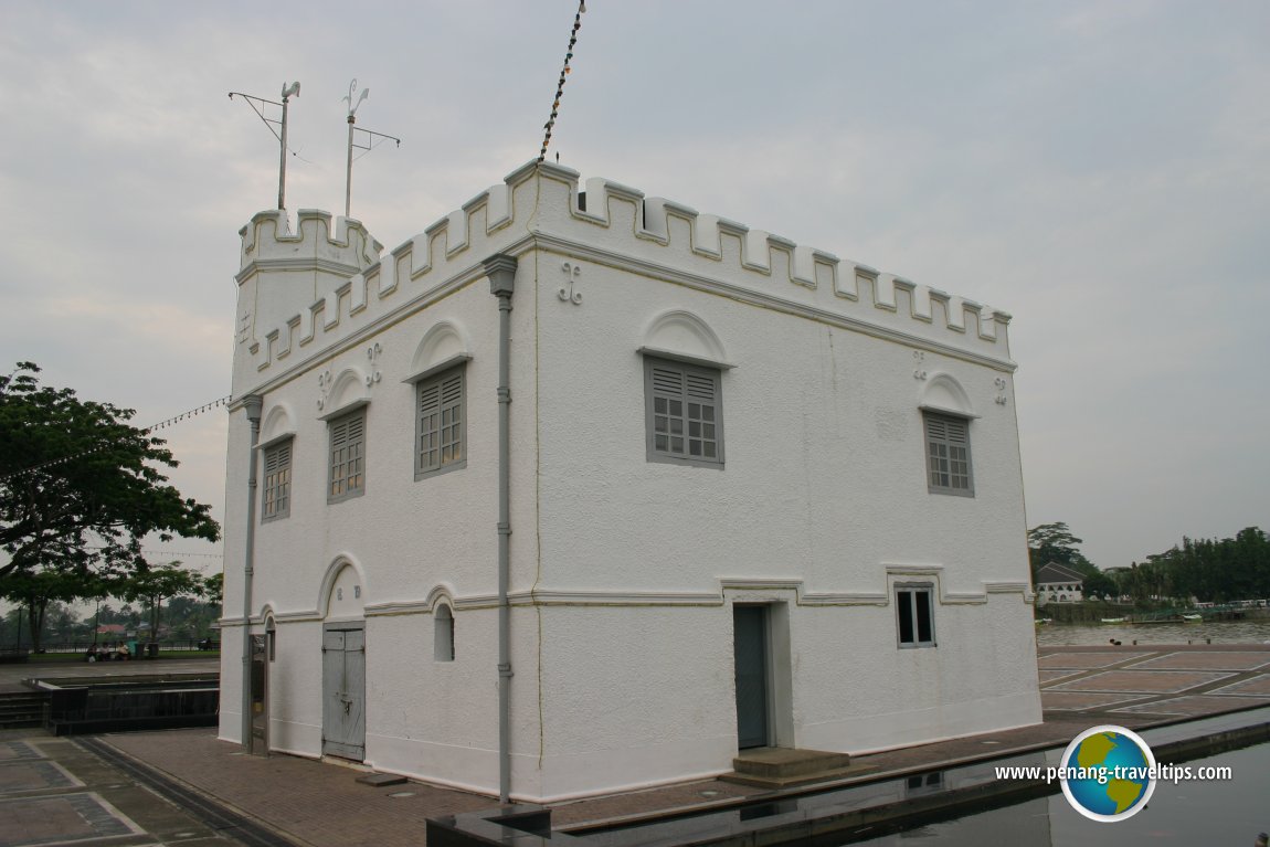 Kuching Square Tower