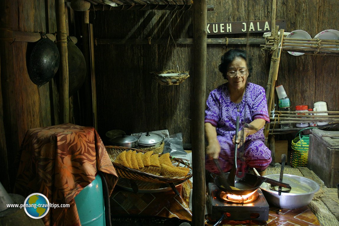 Making kueh jala