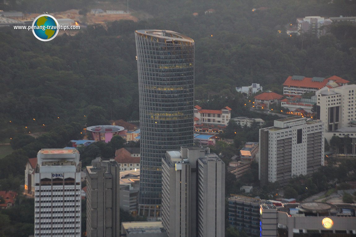 Raya menara kerja AIAC