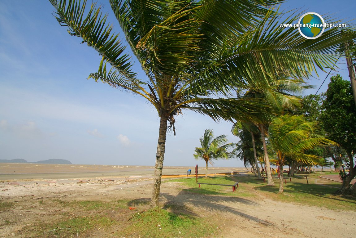 Mersing Town Beach