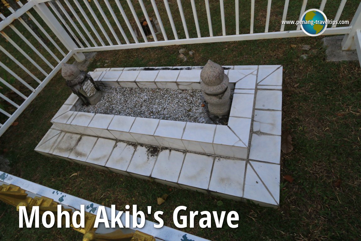 Mohd Akib's Grave at Kota Raja Mahdi