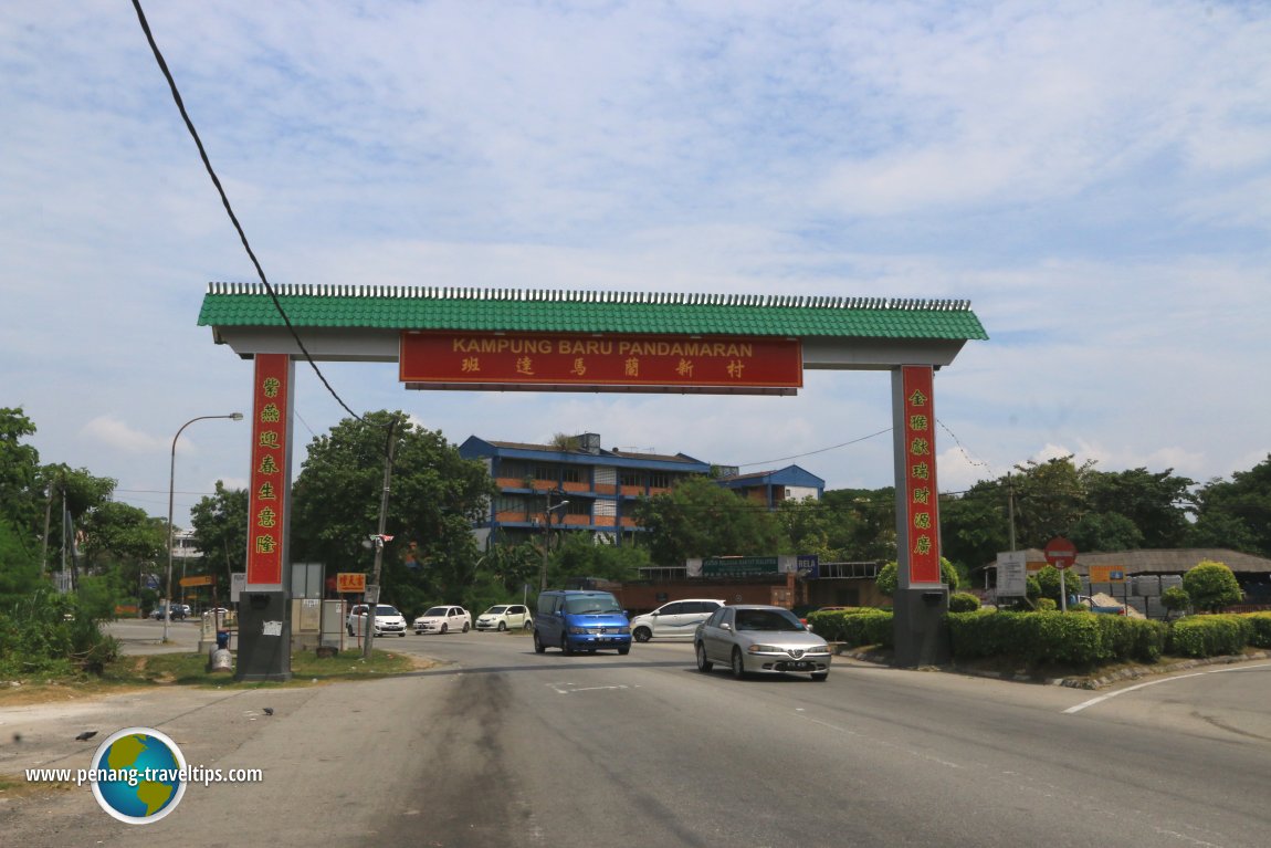 Pandamaran New Village arch