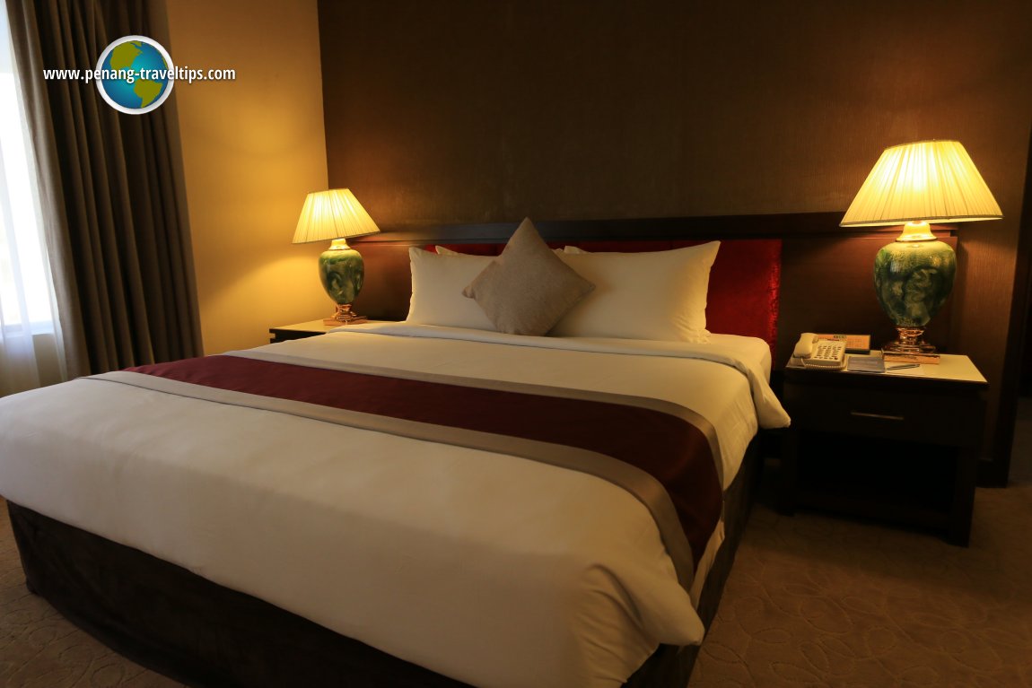 Guest room at The Puteri Pacific Johor Bahru