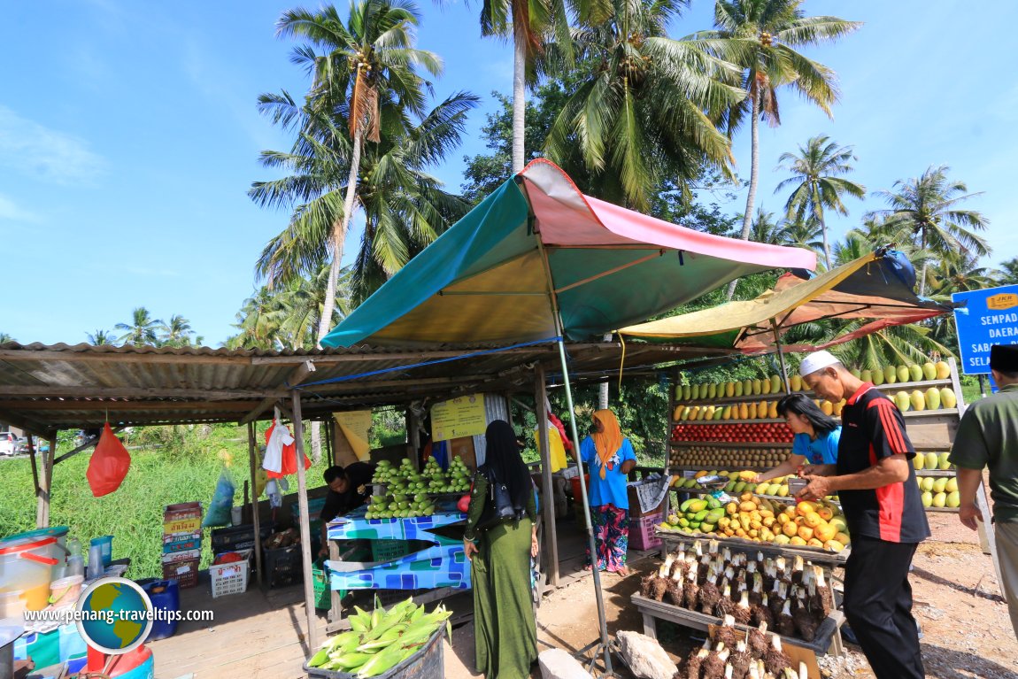 Sekinchan Fruit Stalls