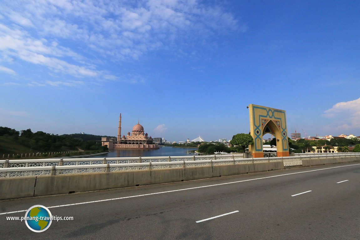 Seri Perdana Bridge, Putrajaya