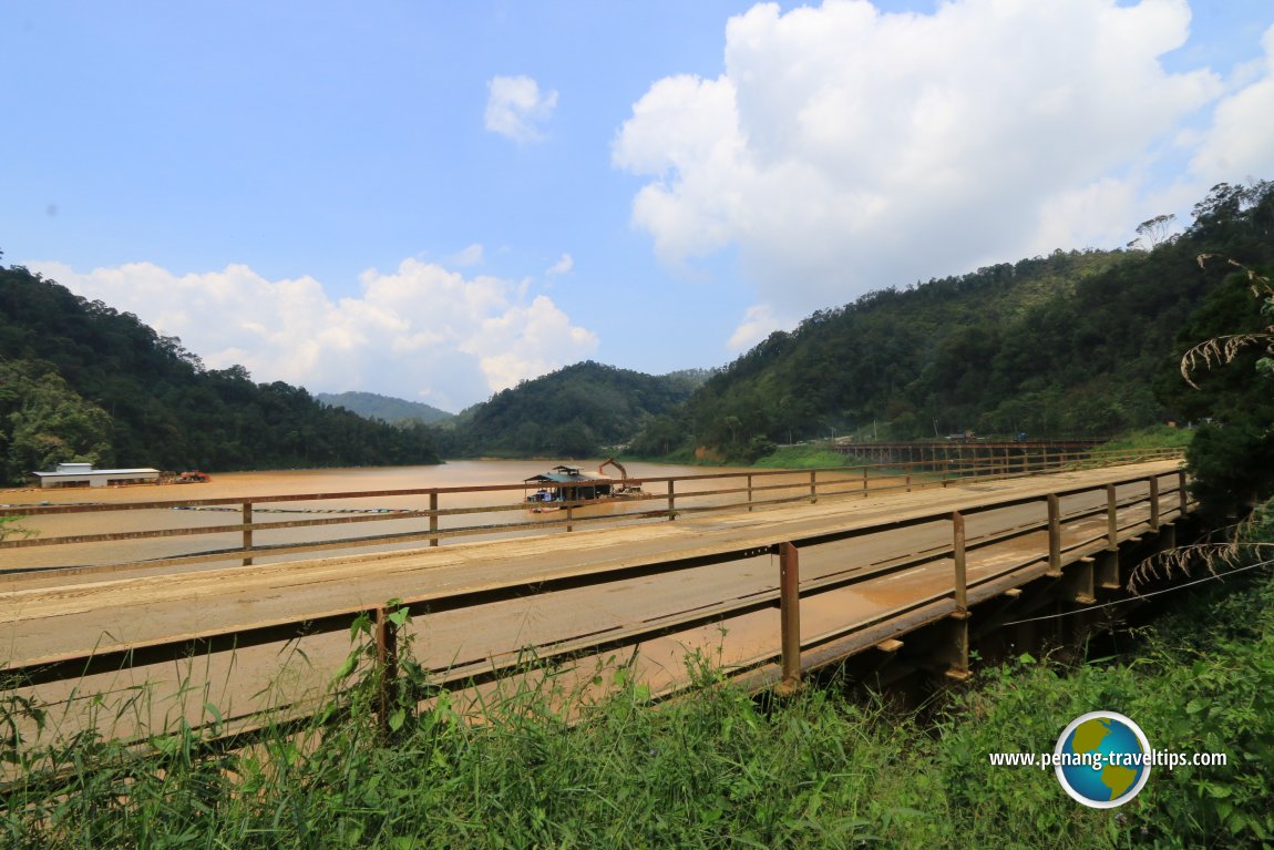 Some form of construction work going on at Sungai Bertam in Ringlet