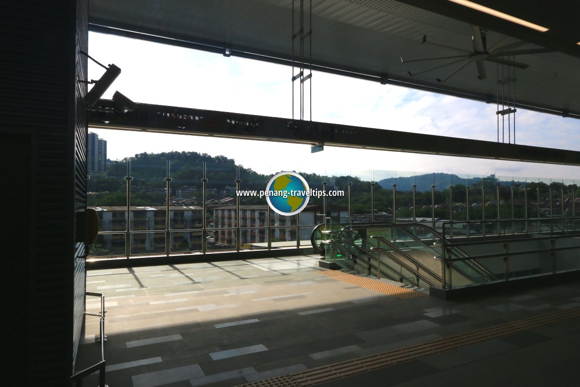 Taman Pertama MRT Station, Kuala Lumpur