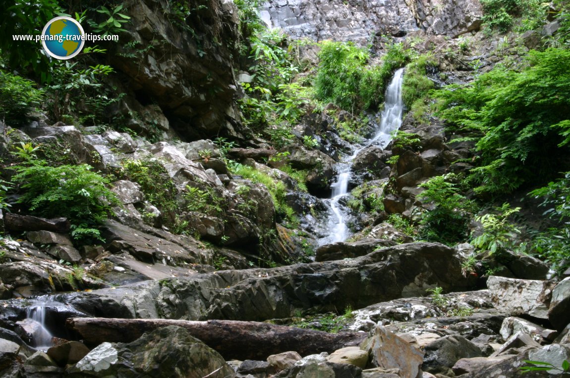 Temurun Waterfall, Langkawi