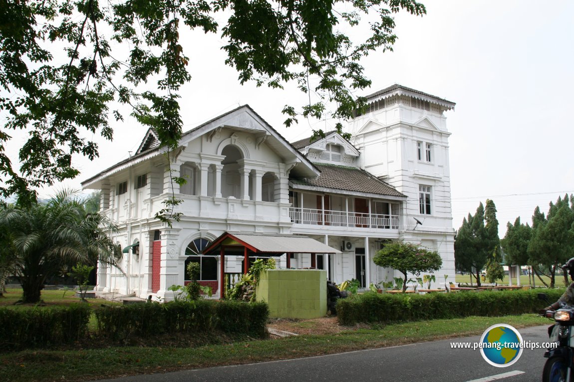 Wisma Perwira (9th Battalion Royal Ranger Regiment Officers' Mess)