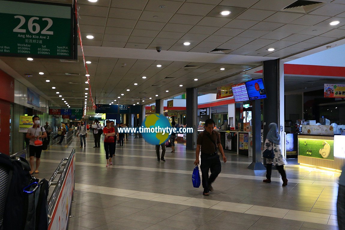 Ang Mo Kio Bus Interchange at AMK Hub