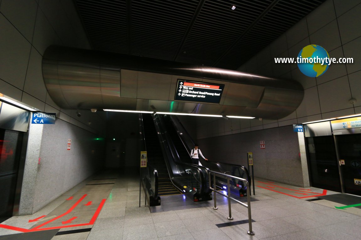 Dhoby Ghaut MRT Station